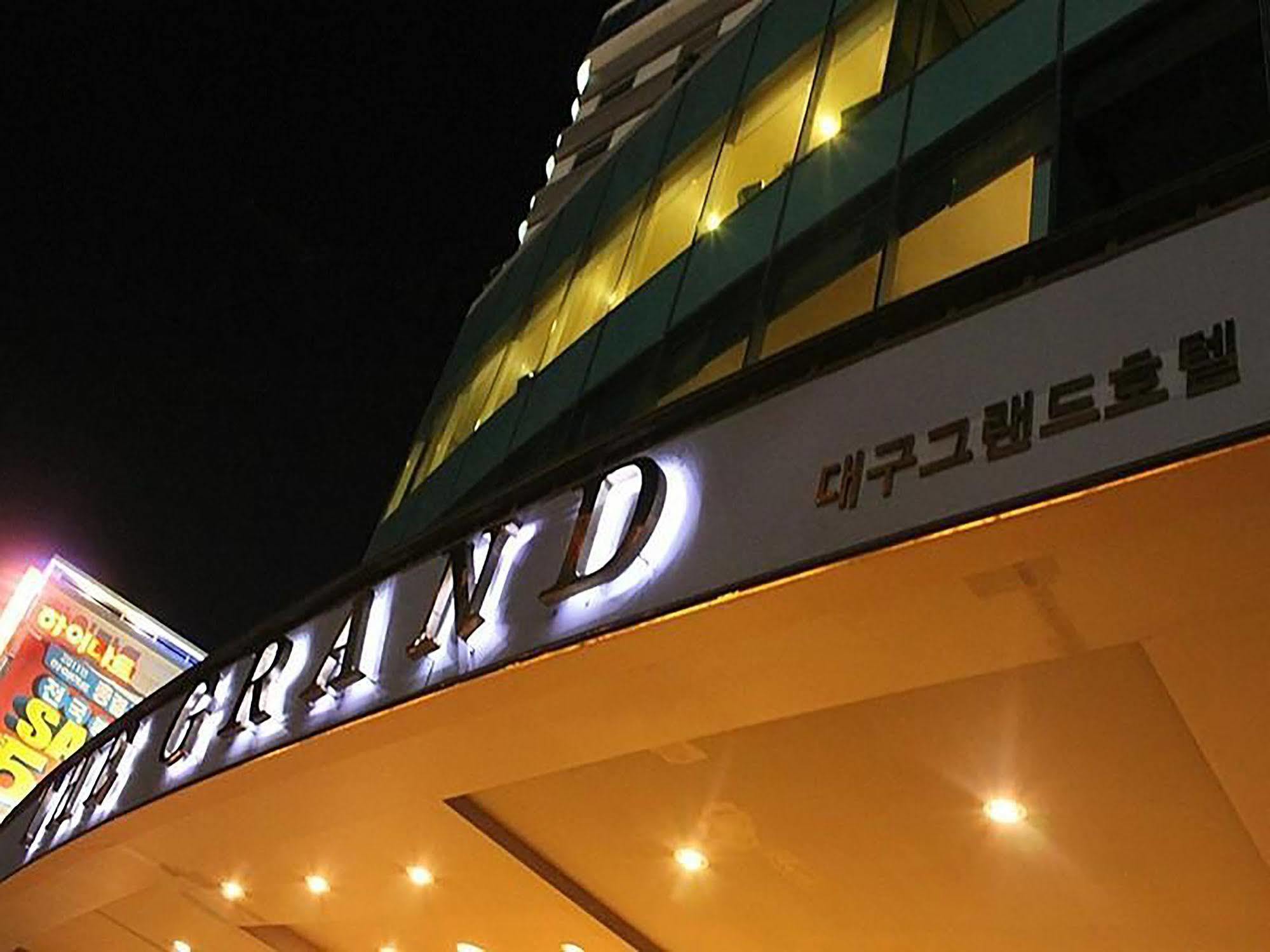 Daegu Grand Hotel Bagian luar foto