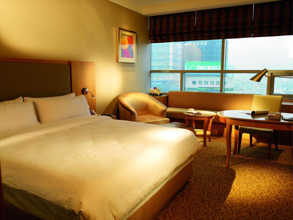 Daegu Grand Hotel Bagian luar foto